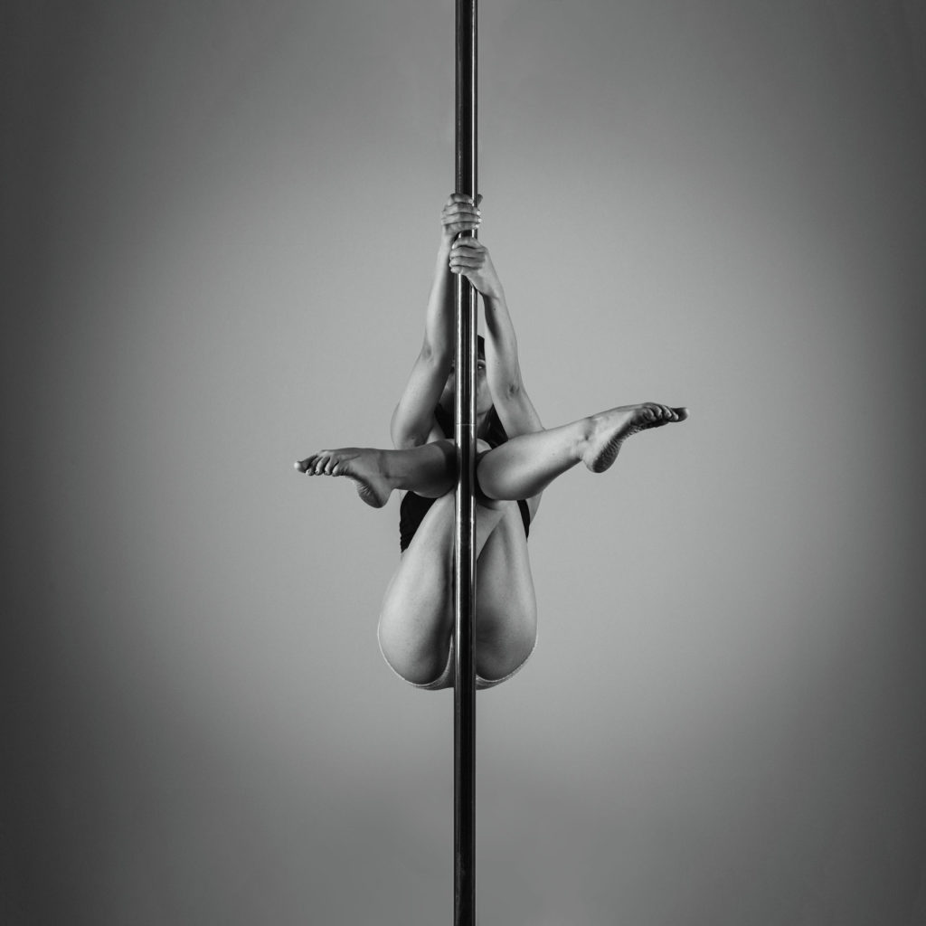 North Pole Shooting Shape - Bunny Seat by Chrissie (schwarz weiß - square)